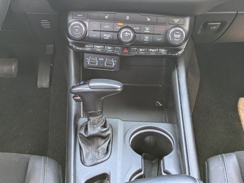 Used 2022 Dodge Durango GT RWD image 18