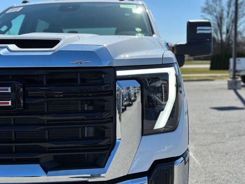 New 2026 GMC Sierra 3500 Pro w/ Convenience Package AWD/4WD image 28