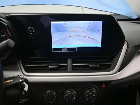 Certified 2024 Chevrolet Trax RS w/ Driver Confidence Package image 35