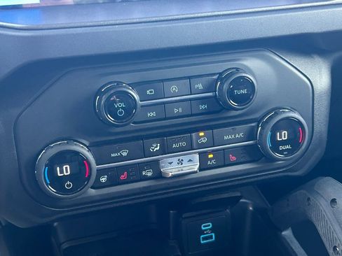 Used 2025 Ford Bronco Raptor AWD/4WD image 32