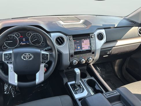 Used 2015 Toyota Tundra SR5 w/ SR5 Upgrade Package RWD image 15