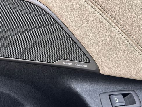 Used 2022 BMW 530i w/ Premium Package image 28