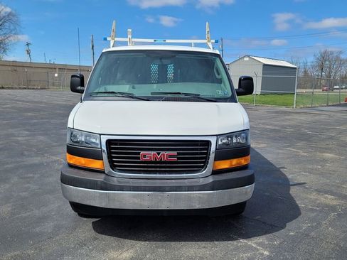 Used 2017 GMC Savana 2500 RWD image 4