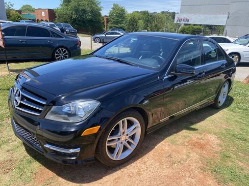 Used 2014 Mercedes-Benz C 250 Sedan image 3