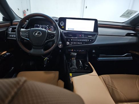 Used 2024 Lexus ES 350 Ultra Luxury image 12