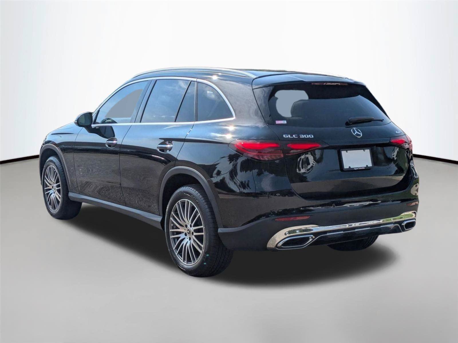Used 2024 Mercedes-Benz GLC 300 4MATIC image 8