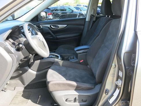 Used 2015 Nissan Rogue SV AWD/4WD image 13