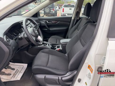 Used 2018 Nissan Rogue S AWD/4WD image 15
