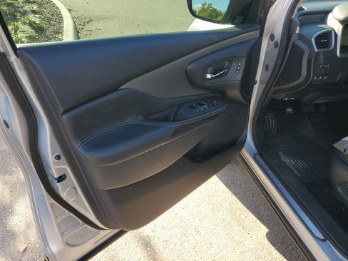 Used 2019 Nissan Murano SL image 22