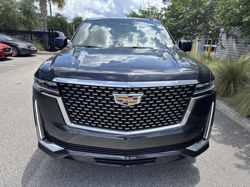 Used 2024 Cadillac Escalade ESV Premium Luxury AWD/4WD image 8