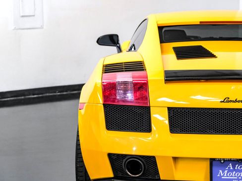 Used 2005 Lamborghini Gallardo image 41