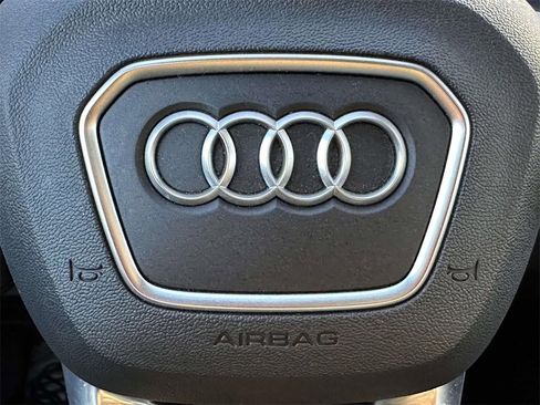 Used 2023 Audi Q3 2.0T Premium w/ Convenience Package image 21