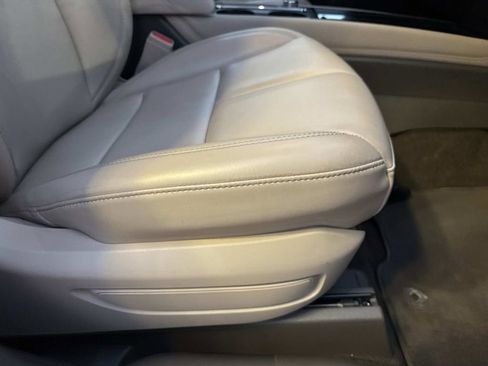 Used 2023 Lincoln Corsair FWD image 12