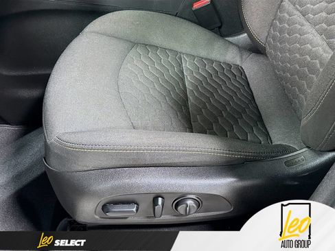 Used 2018 Chevrolet Equinox LT AWD/4WD image 21