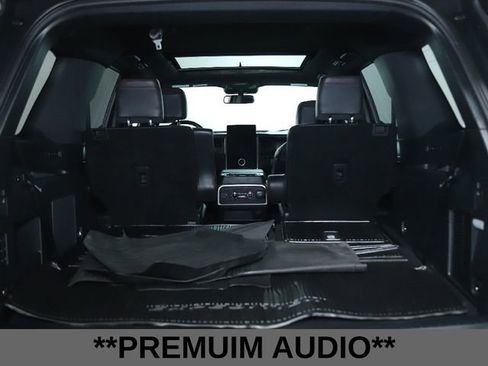 Used 2022 Ford Expedition Limited image 22