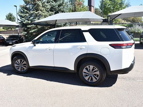 Certified 2023 Nissan Pathfinder S w/ Cargo Package image 6