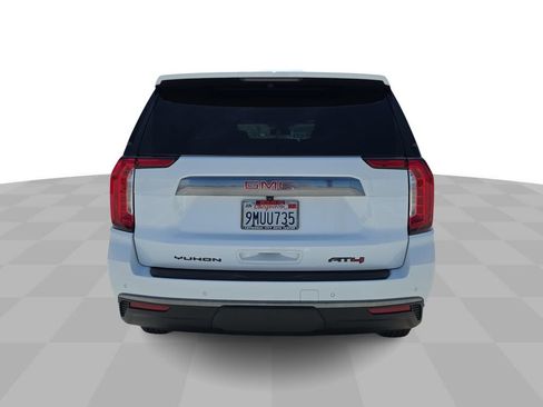 Used 2024 GMC Yukon AT4 w/ Technology Package AWD/4WD image 7