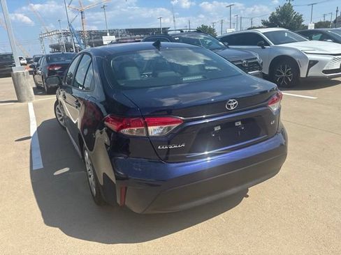 Used 2026 Toyota Corolla LE FWD image 4