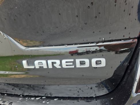 New 2025 Jeep Grand Cherokee Laredo X w/ Luxury Tech Group I AWD/4WD image 23
