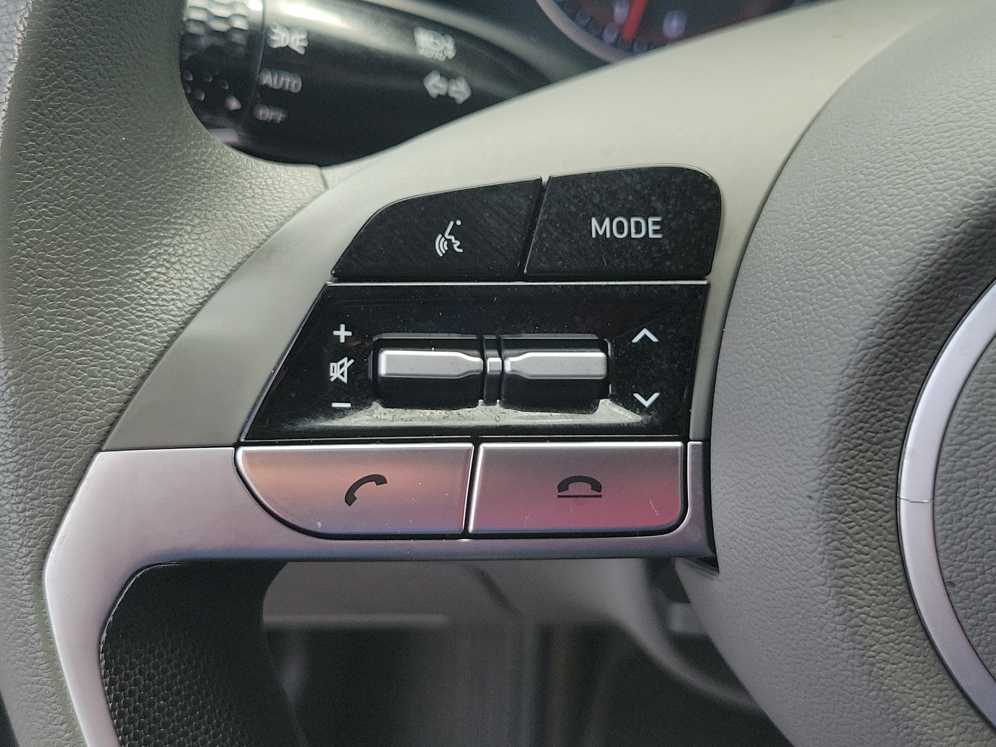 Used 2023 Hyundai Elantra SEL FWD image 25