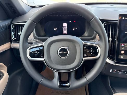 New 2026 Volvo XC90 T8 Plus w/ Protection Package Premier AWD/4WD image 11