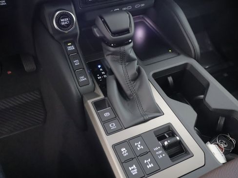 New 2026 Toyota Land Cruiser AWD/4WD image 18