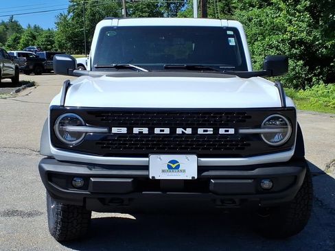 New 2026 Ford Bronco Outer Banks w/ Black Appearance Package AWD/4WD image 3