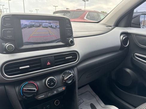 Used 2018 Hyundai Kona SEL image 42