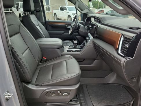 Certified 2025 GMC Sierra 1500 Denali w/ Denali Reserve Package AWD/4WD image 29