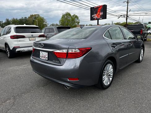 Used 2014 Lexus ES 350 w/ Luxury Package FWD image 5