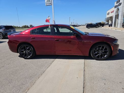 Used 2021 Dodge Charger SXT w/ Blacktop Package image 8
