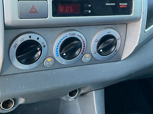 Used 2006 Toyota Tacoma PreRunner RWD image 26