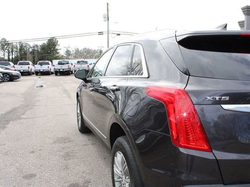 Used 2018 Cadillac XT5 Luxury w/ Driver Awareness Package image 21