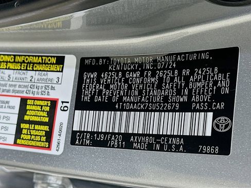 Used 2025 Toyota Camry LE FWD image 31