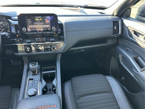 Used 2025 Nissan Pathfinder Rock Creek image 15