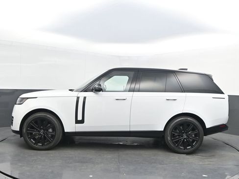New 2025 Land Rover Range Rover SE image 4