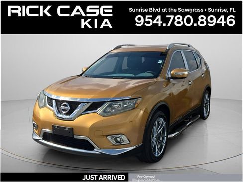Used 2014 Nissan Rogue SV FWD image 1