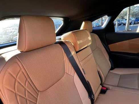 Certified 2025 Lexus RX 350 Premium w/ Accessory Package (K3) image 41