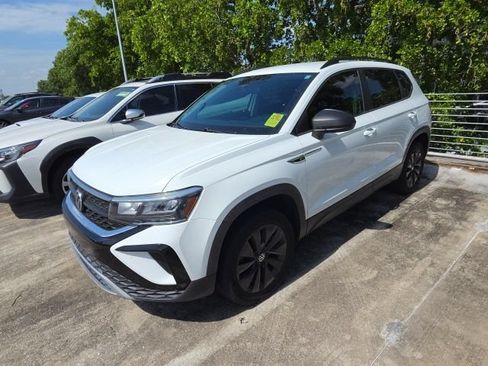 Used 2022 Volkswagen Taos S FWD image 9