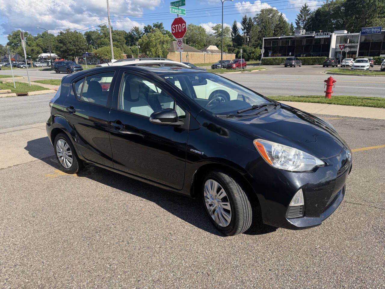 Used 2014 Toyota Prius C One FWD image 27
