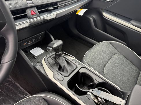 New 2025 Kia K4 GT-Line image 13