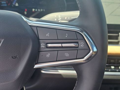 New 2025 Chevrolet Equinox ACTIV w/ Safety and Technology Package image 35