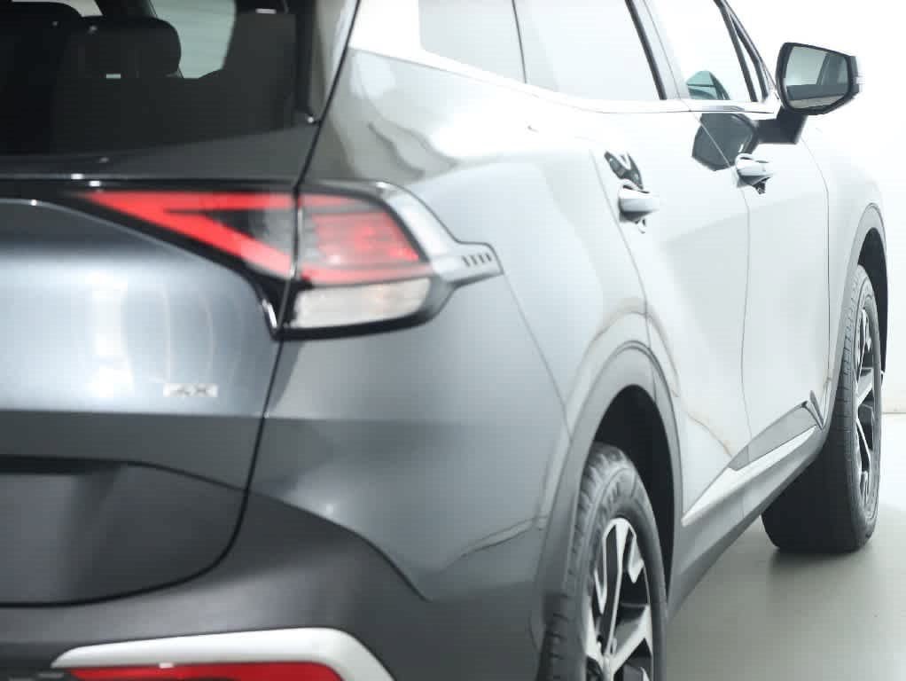 Used 2024 Kia Sportage EX AWD/4WD image 45