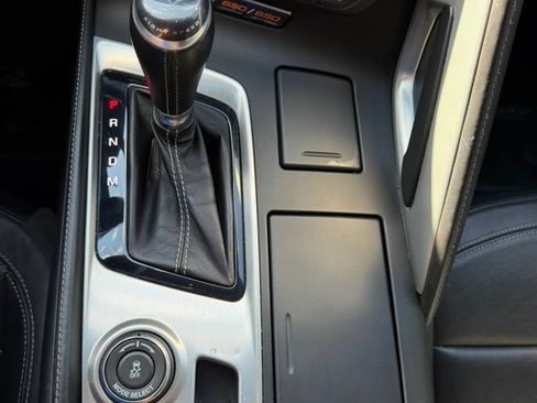Used 2015 Chevrolet Corvette Z06 w/ 3LZ Preferred Equipment Group RWD image 25