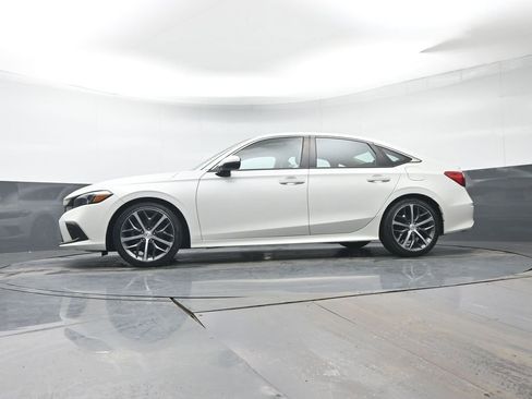 Used 2024 Honda Civic Touring image 26