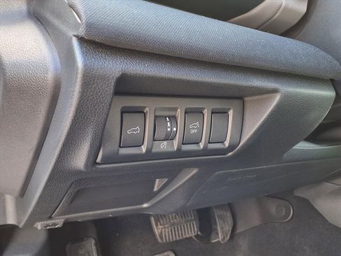 Certified 2025 Subaru Outback Premium image 15