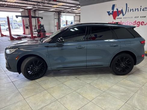 Used 2023 Lincoln Corsair Reserve w/ Jet Appearance Package AWD/4WD image 10