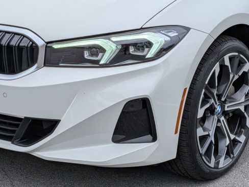 Used 2025 BMW 330i xDrive Sedan w/ Convenience Package AWD/4WD image 9
