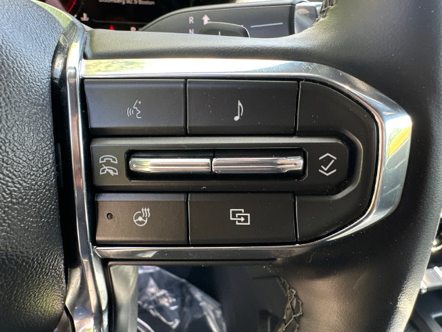 Used 2025 GMC Acadia Elevation AWD/4WD image 36