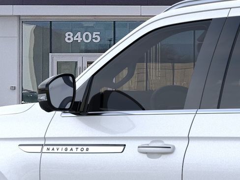 New 2026 Lincoln Navigator Reserve AWD/4WD image 20